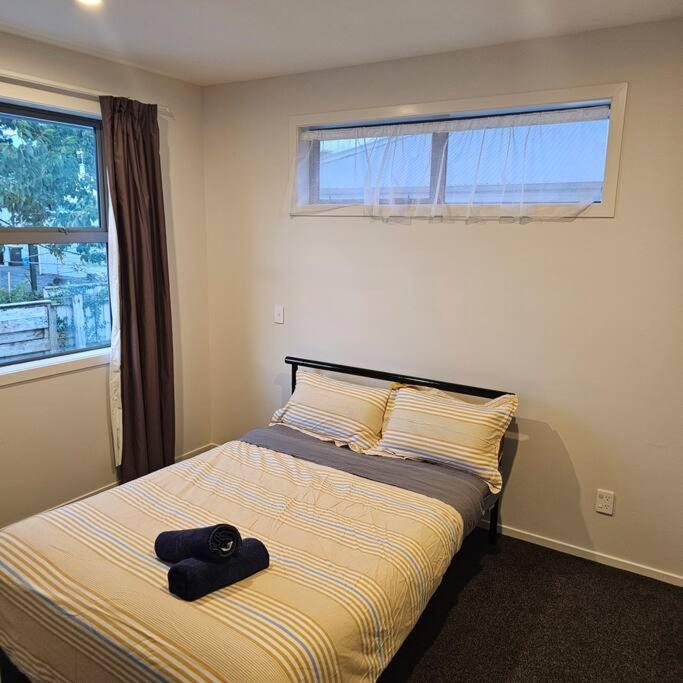 Entire House - Brand New 2 Bedroom House Lower Hutt Exterior photo